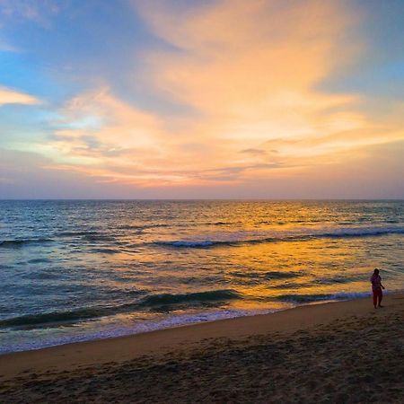 Cherai Natural Beach Hotel Cherai Beach ภายนอก รูปภาพ