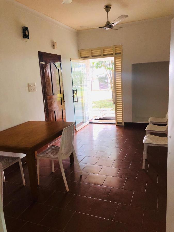 Cherai Natural Beach Hotel Cherai Beach ภายนอก รูปภาพ